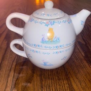 RARE Disney Winnie the Pooh Enamel Tea Pot for One Hard to Find